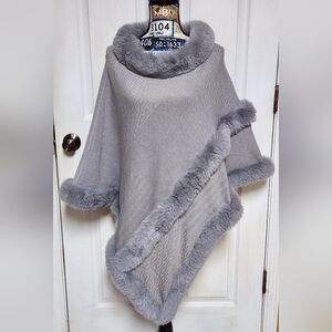 Le Moda One Size Cape Wrap Grey, Faux Fur Trim Knit Shawl Poncho One Size
